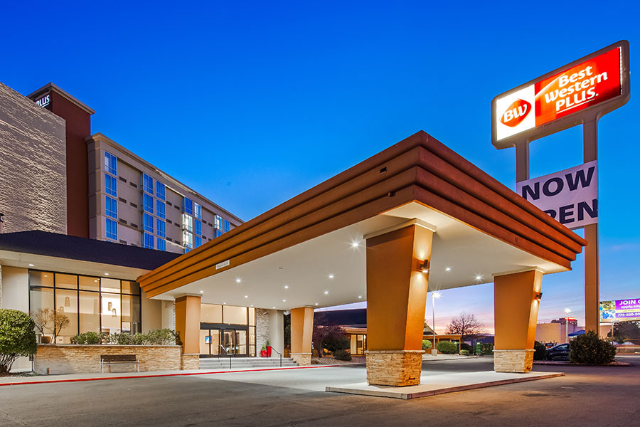 exterior of Best Western Plus Sparks-Reno Hotel at dusk